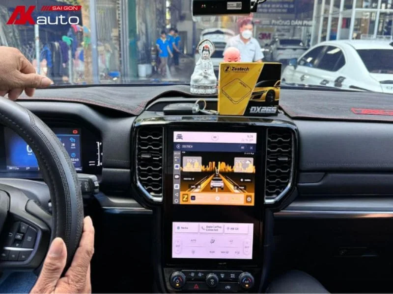 Android Box Zestech cho xe Ford Everest