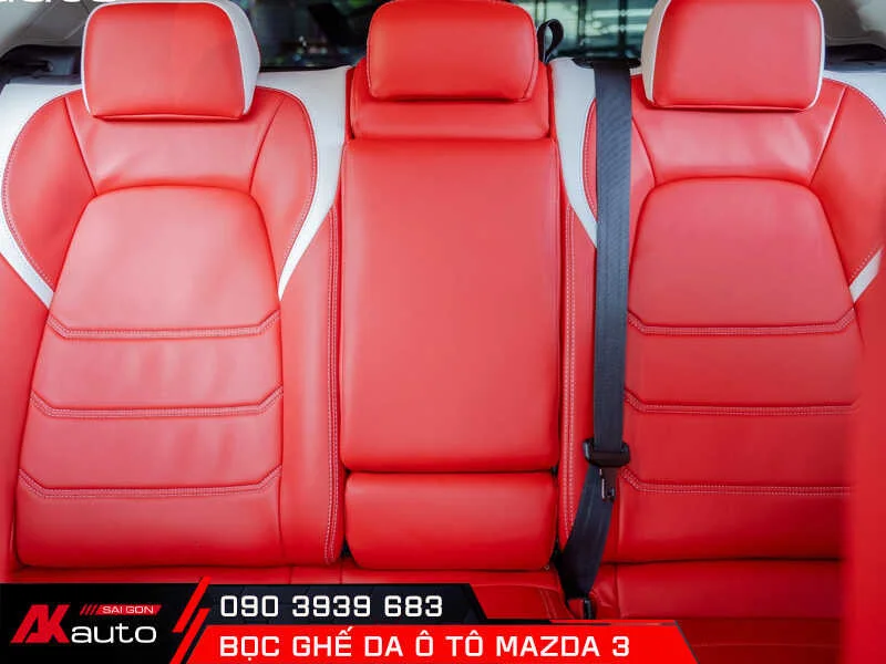 Bọc ghế da xe Mazda 3 phối màu đỏ trắng