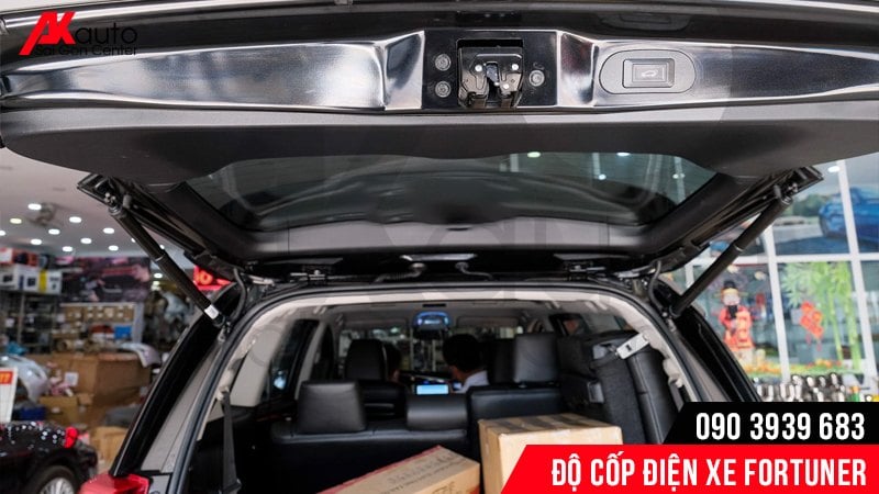 Độ cốp điện xe Fortuner 5 Nâng cấp cho xế hộp bằng độ cốp điện Fortuner