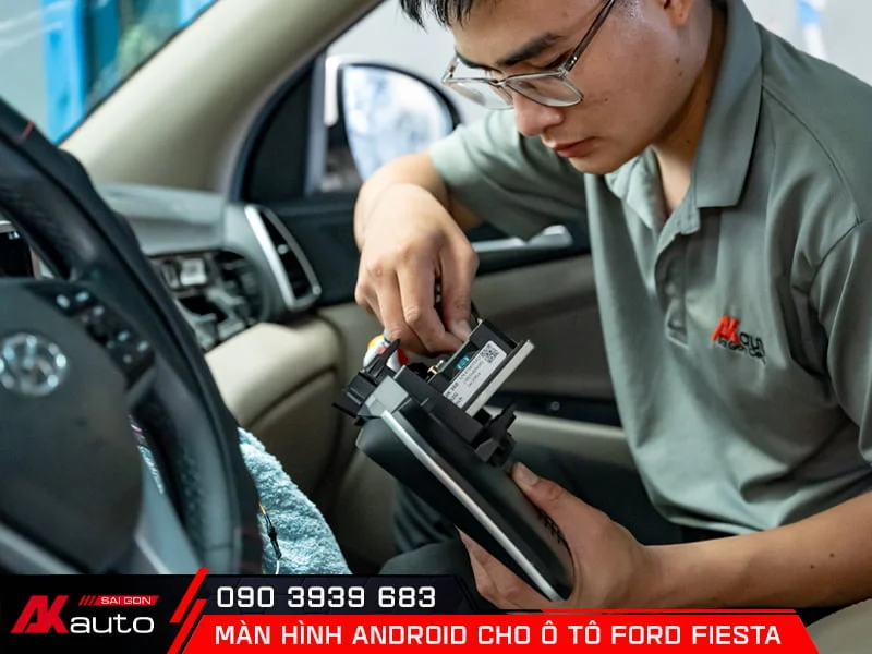 AKauto lắp đặt màn hình android ô tô Ford Fiesta tận nhà