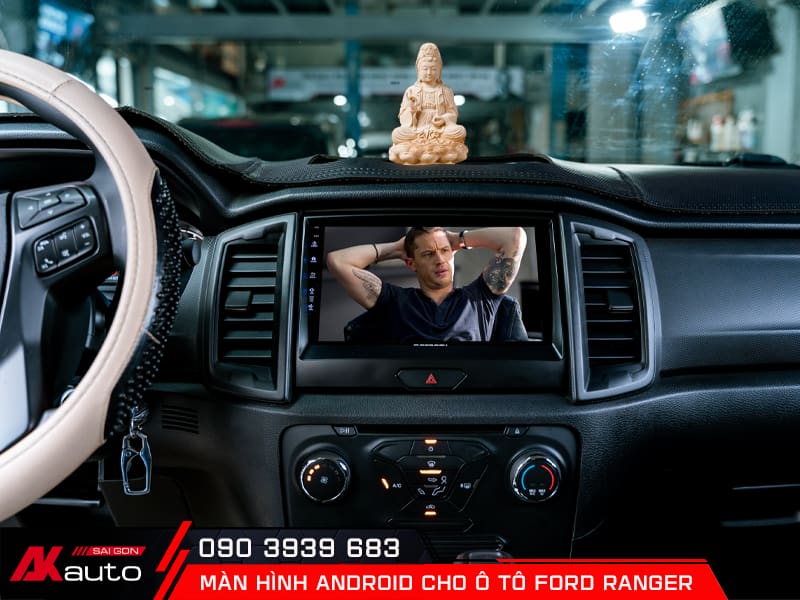 Giải trí đa phương tiện trên màn hình android Ford Ranger