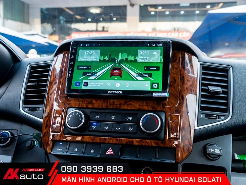 Công nghệ IPS được tích hợp trên màn hình ô tô Hyundai Solati