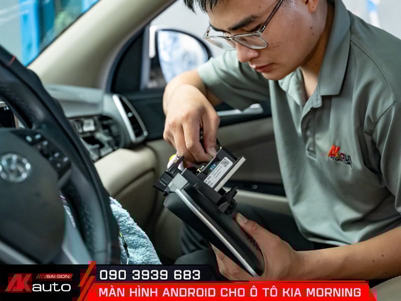 Lắp đặt màn hình android ô tô Kia Morning tận nhà