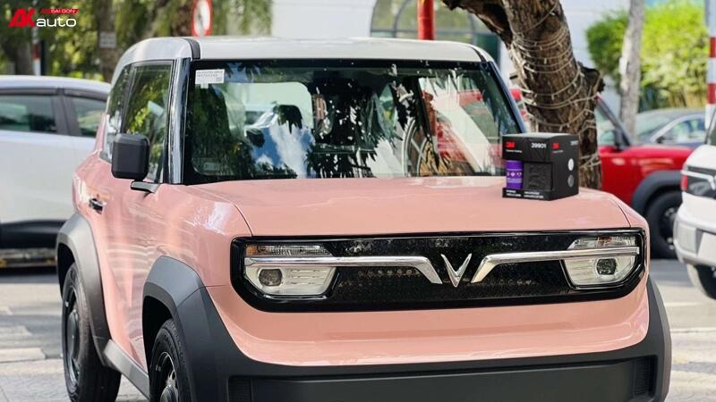 Phủ Ceramic xe VF3 giúp hạn chế tình trạng bong tróc và xuống cấp sơn xe