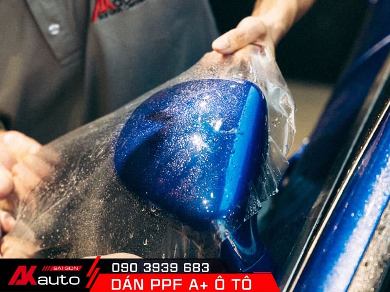 Dán PPF A+ cho tai cửa Porsche