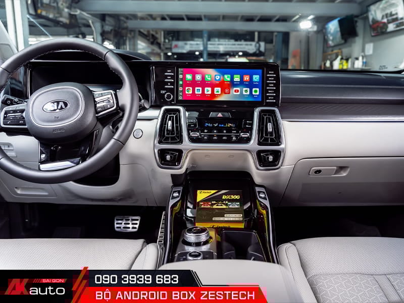 Lắp Android Box Zestech tại AKauto