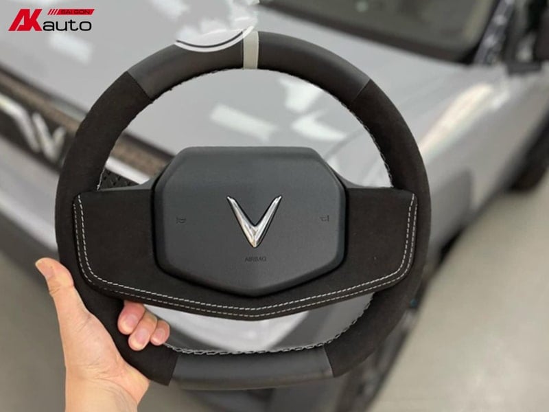 Da lộn là gì? Tất tần tật về tính chất và ứng dụng da lộn 3 Bọc vô lăng da lộn