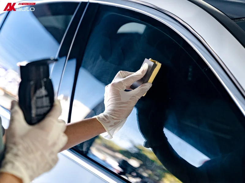 Hướng dẫn cách phủ nano kính tại nhà đơn giản, hiệu quả 4 Phủ nano kính ô tô tại nhà cần lưu ý gì