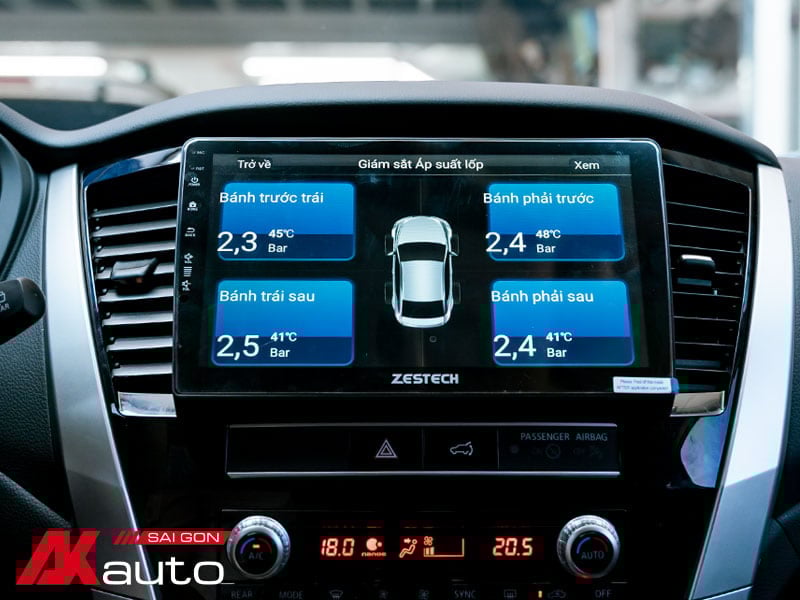 Kiểm tra tình trạng lốp xe trên màn hình Zestech