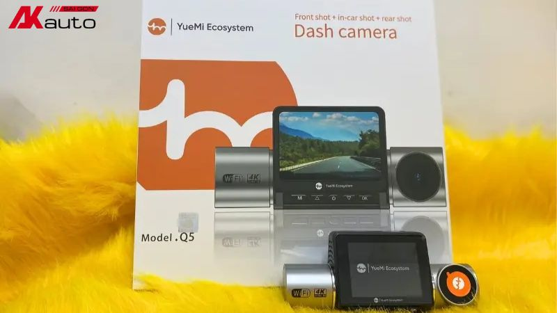Camera hành trình 3 mắt ô tô Yuemi Q5