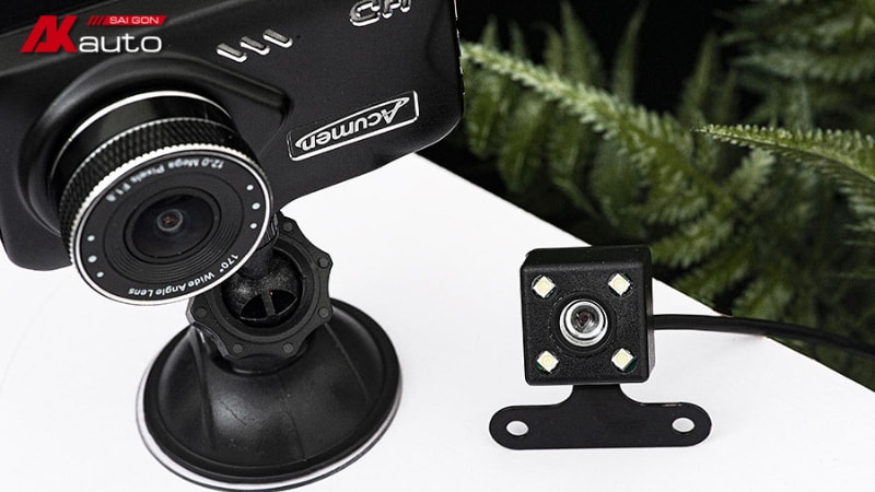 Camera hành trình Acumen D11 có thiết kế nhỏ gọn, tương thích với mọi dòng xe