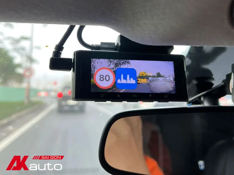 TOP Camera hành trình Trước Sau tốt nhất cho ô tô || Đánh giá Ưu - Nhược điểm 3 Camera hành trình trước và sau có nhiều chức năng hỗ trợ lái xe an toàn