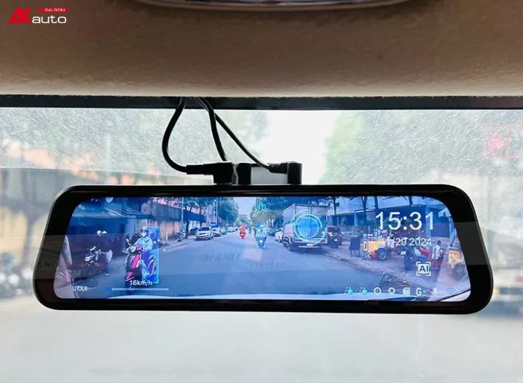 Camera hành trình có cảnh báo tốc độ kết hợp dẫn đường UTOUR C3M