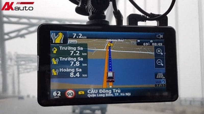 Camera hành trình có định vị dẫn đường thông minh