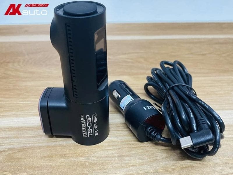 Có nên chọn camera hành trình dùng pin hay không? Loại nào tốt nhất? 4 Camera hành trình TS-R9P dùng pin