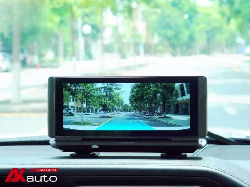 Tìm hiểu Top 5 camera hành trình taplo Tốt Nhất - Nên mua loại nào? 7 Camera hành trình 4G Webvision N93X AI