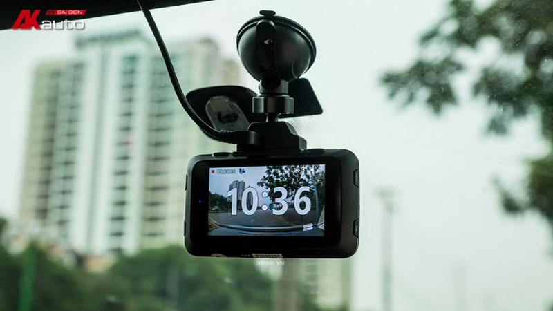 Camera Webvision A18 ghi hình 2K sắc nét, hỗ trợ cảnh báo tốc độ bằng AI