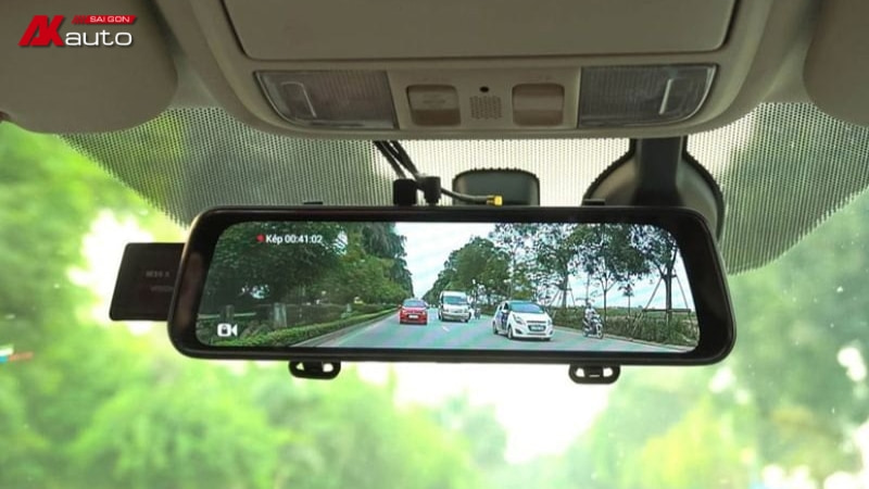 Camera Webvision A68 ghi hình sắc nét, tích hợp AI để cảnh báo giao thông