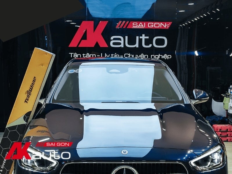 Giải đáp: Có nên dán PPF cho đèn pha ô tô? 3 Có nên dán PPF cho đèn pha ô tô chọn đơn vị thi công uy tín