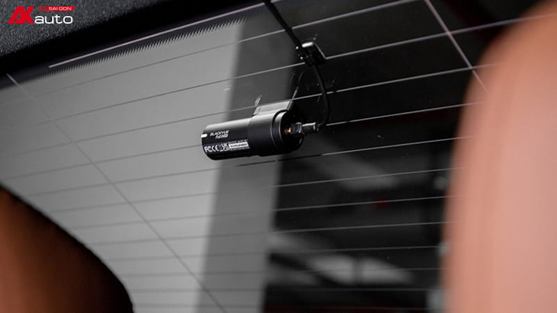 Camera hành trình phía sau giúp tăng an toàn và giảm rủi ro khi lái xe