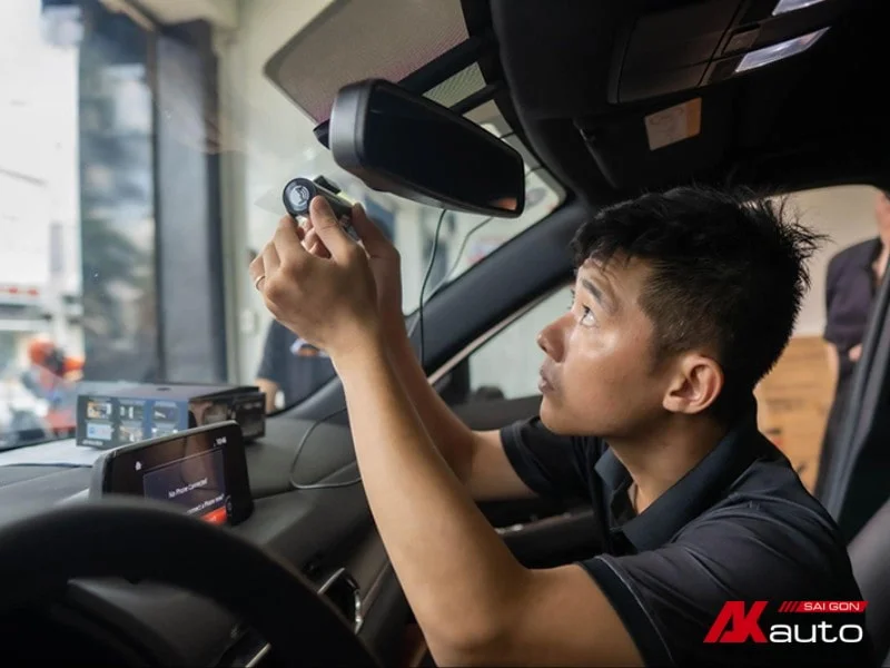 Hướng dẫn lắp camera hành trình Utour cho ô tô