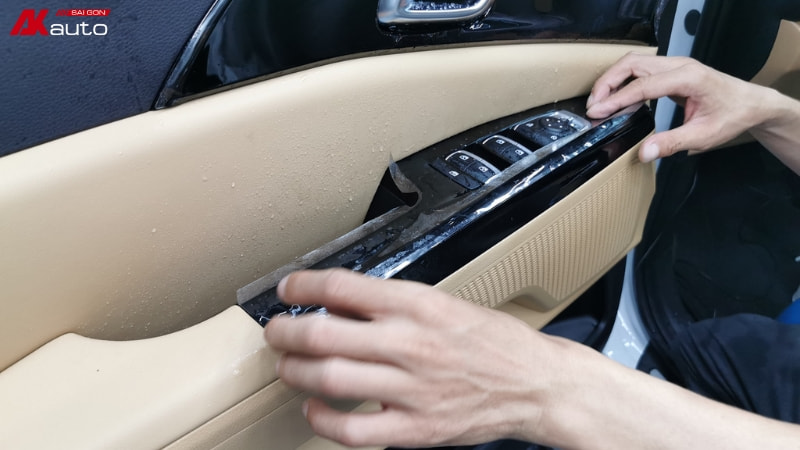 Dán PPF tay nắm cửa