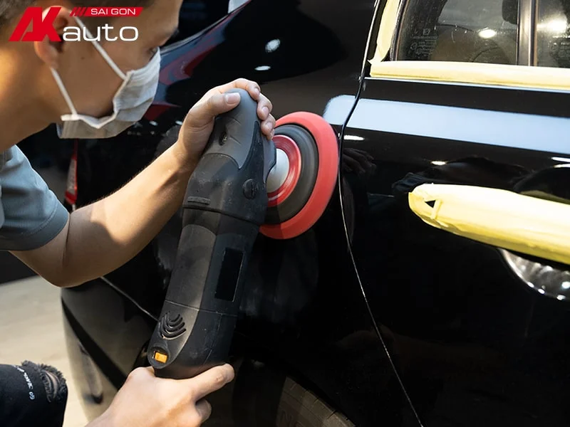 Hướng dẫn đánh bóng xe ô tô tại nhà hiệu quả như một chuyên gia thực thụ 1 Đánh bóng ô tô là gì?