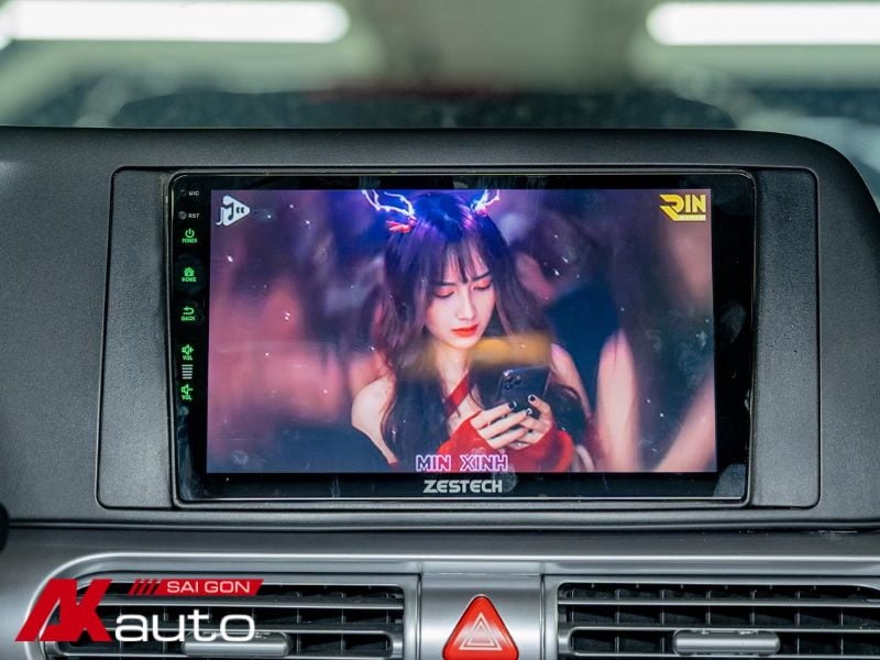 Giải trí trên màn hình Zestech