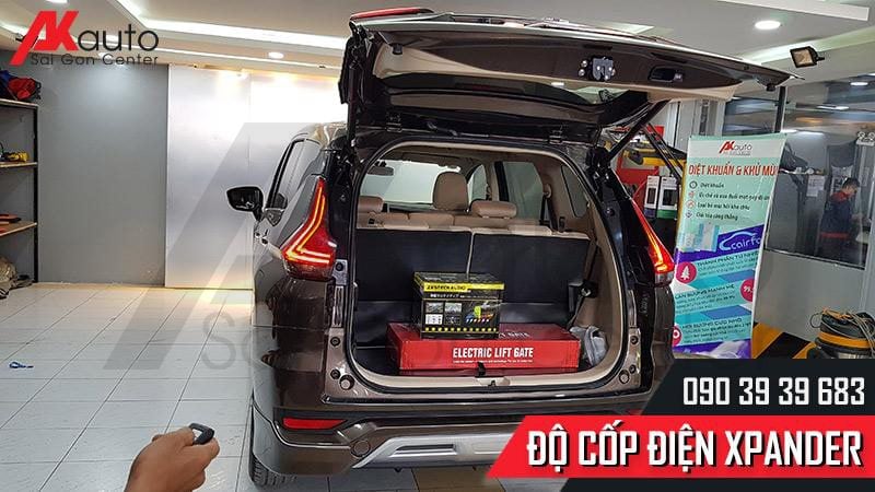 độ cốp điện cho xe xpander