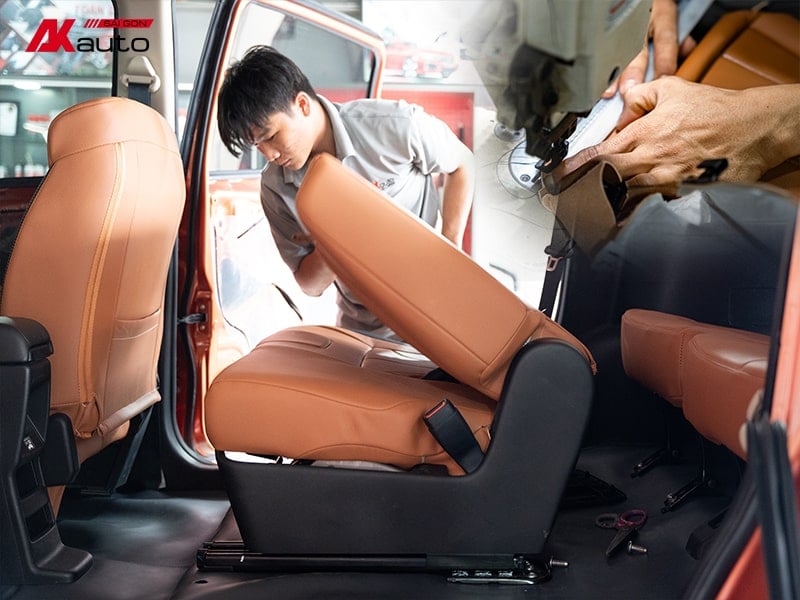 Dịch vụ đổi màu nội thất ô tô chất lượng, chuyên nghiệp tại AKauto