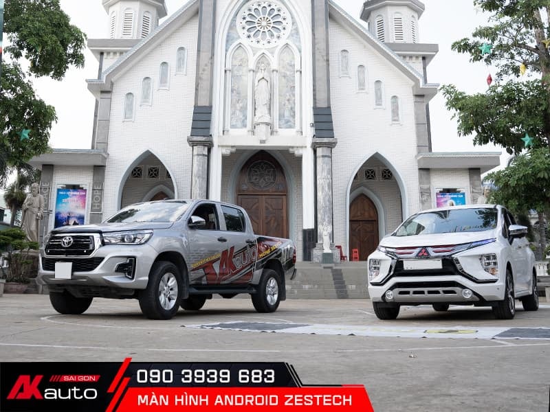 Dịch vụ lắp màn hình Zestech cho ô tô tại nhà