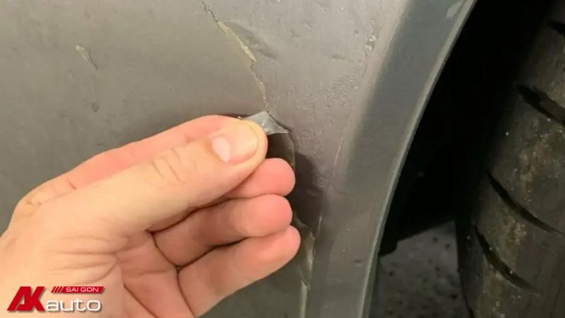 Không được tự ý bóc lớp phim PPF để tránh làm hỏng sơn xe