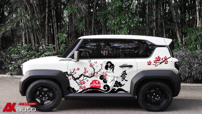 Không nên tự ý dán decal hoặc tem khác lên