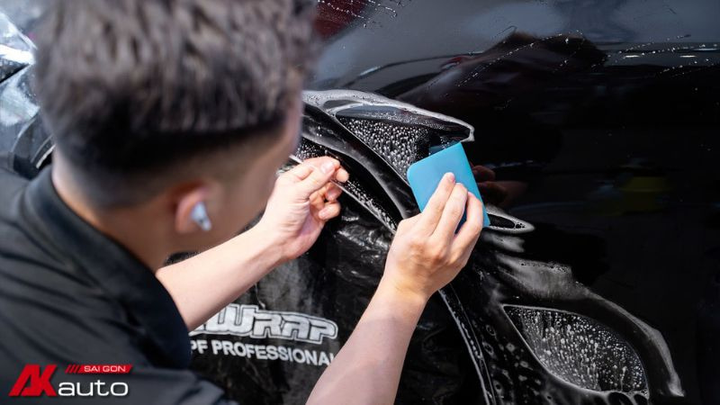 Gạt nước và bọt khí đúng kỹ thuật