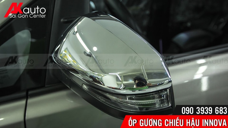 Ốp gương chiếu hậu xe Innova 7