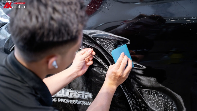 Khách hàng ưu tiên chọn PPF có độ trong suốt cao để tăng độ sâu và bóng mịn cho sơn xe