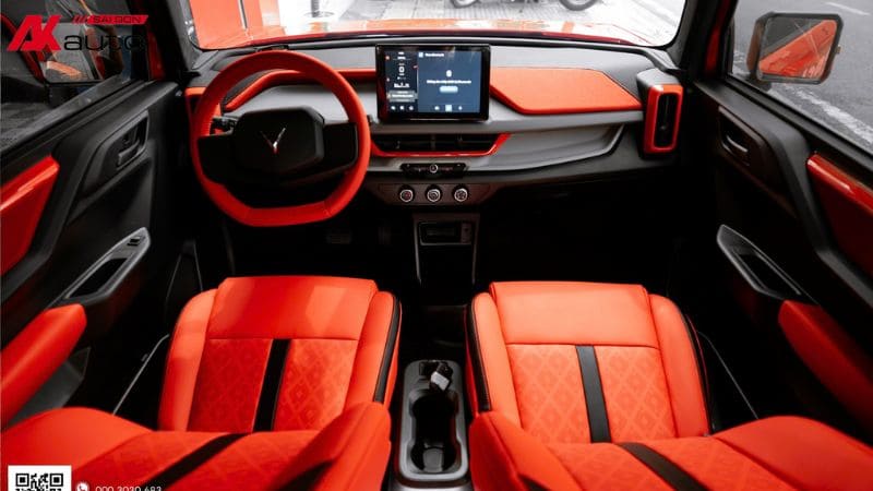 Full nội thất đỏ phối đen cho xe VF3