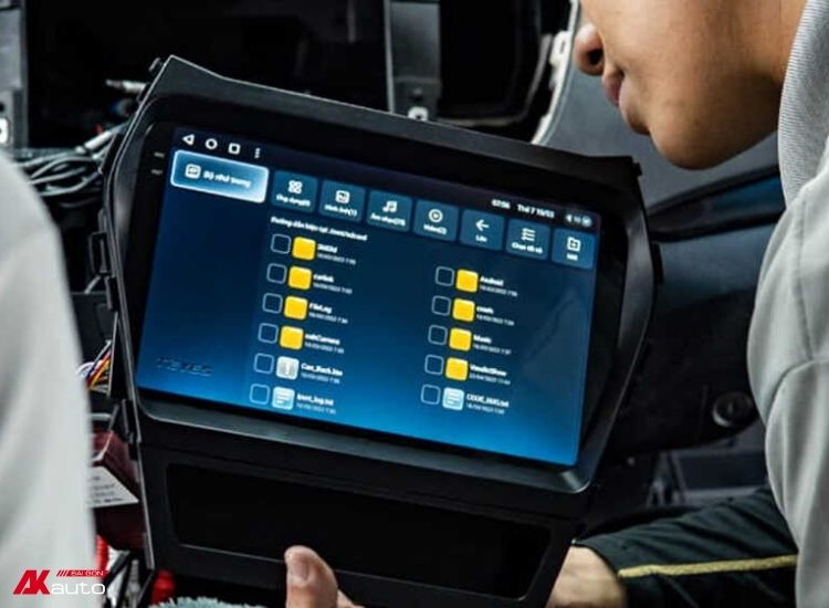 Thực hiện theo hướng dẫn lắp màn hình android cho ô tô mang lại nhiều lợi ích thực tế