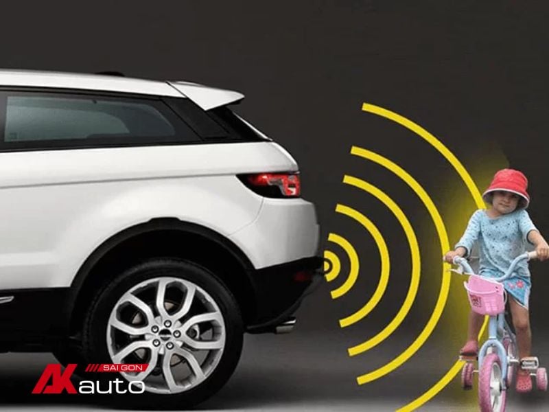 Cảm biến ô tô, cảm biến va chạm - Trang bị an toàn không thể thiếu cho xế cưng 4 Những tính năng nổi bật của cảm biến ô tô tránh va chạm