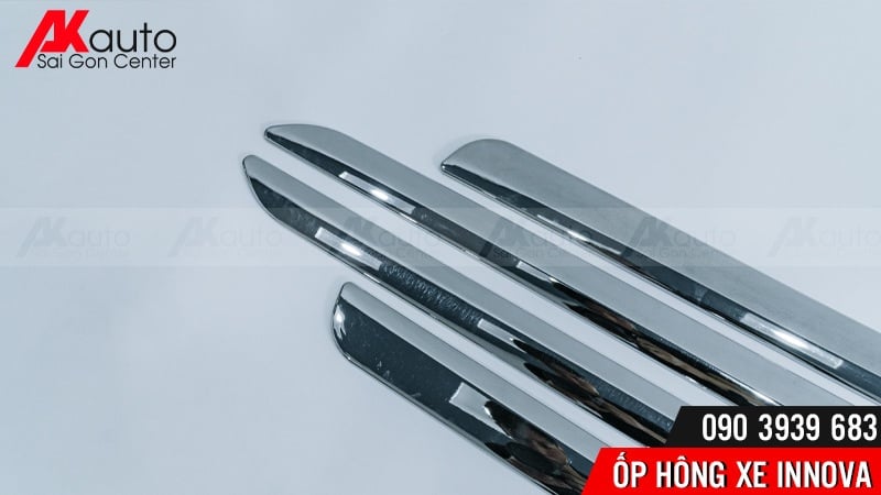 op-hong-xe-innova-nep-inox-2 chi tiết ốp nẹp hông xe innova hcm