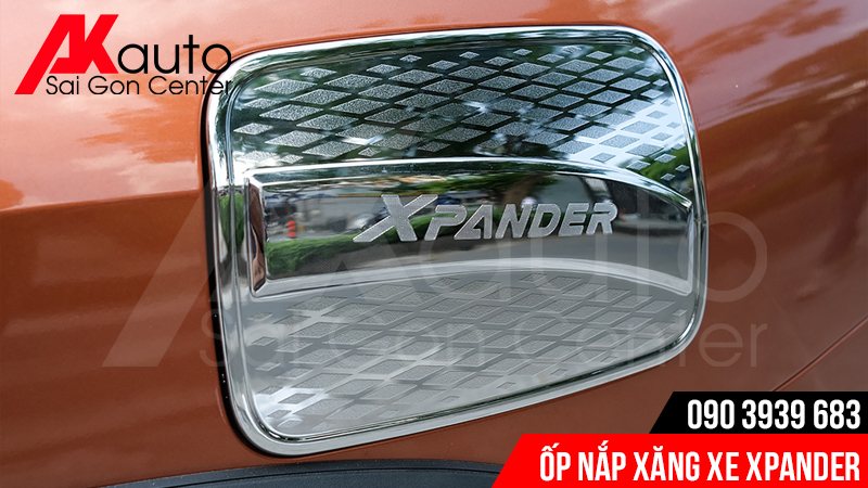 lắp ốp nắp xăng xe xpander cao cấp