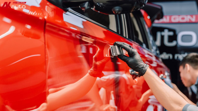 Phủ ceramic khó thi công hơn phủ sealant