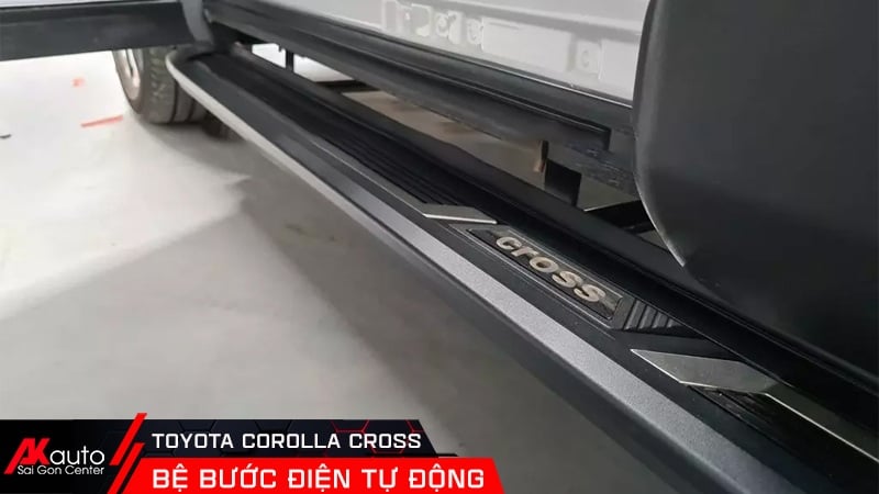 phu-kien-toyota-cross-bac-len-xuong-dien bệ bước điện toyota cross