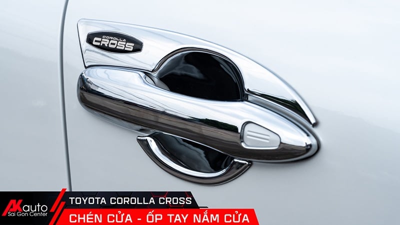 phu-kien-toyota-cross-chen-cua-op-tay-nam ốp chén cửa tay nắm toyota cross