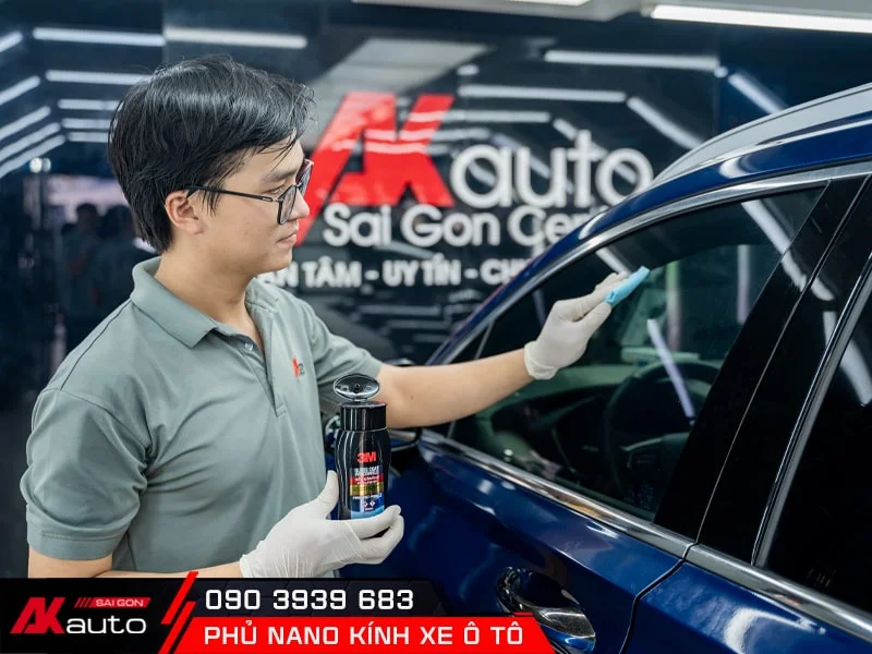 Phủ Nano Kính Ô Tô 3m
