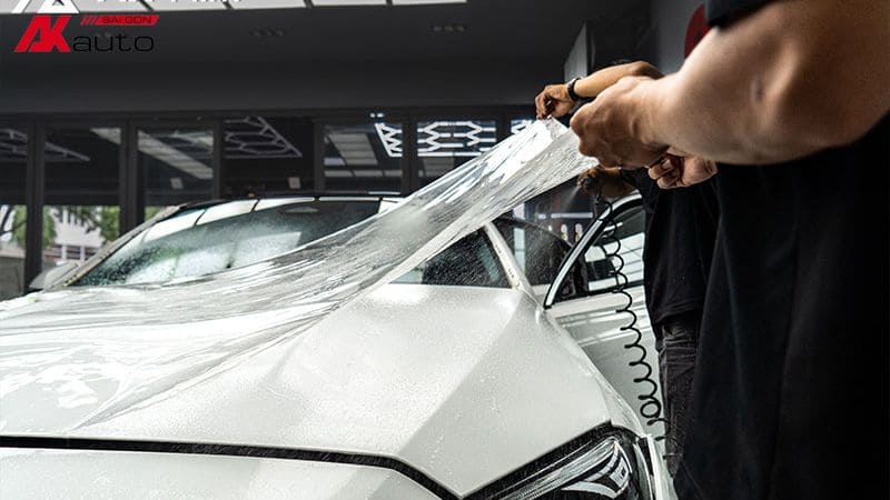 PPF kém chất lượng thường sử dụng vật liệu kém và không có khả năng chống ố vàng