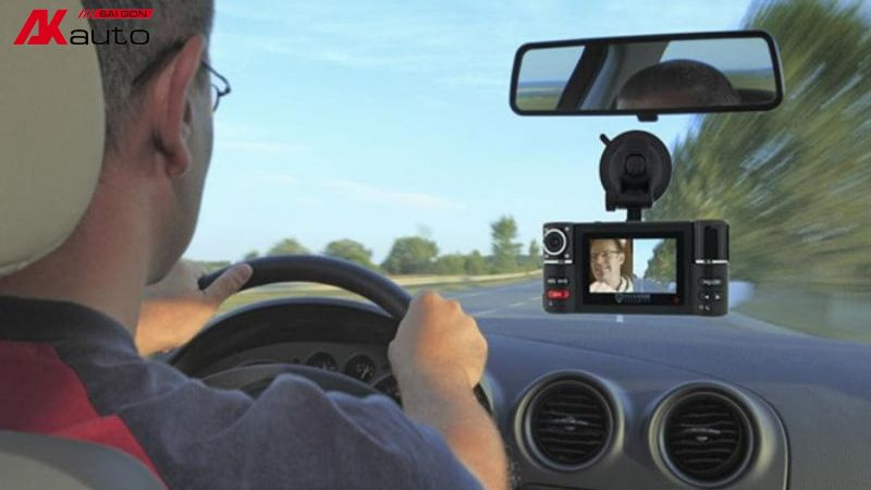 Sản phẩm hỗ trợ giám sát an ninh trong xe, bảo vệ tài sản