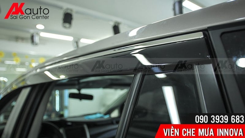 ve-che-mua-xe-innova-trang-tri-2 vè che mưa nhựa abs xe innova