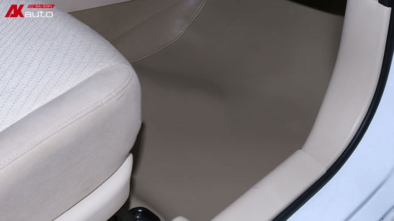 Sàn simili cho ô tô Mitsubishi Outlander