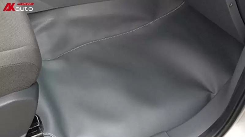 Sàn simili làm từ PU cao cấp, độ hoàn thiện bề mặt cao